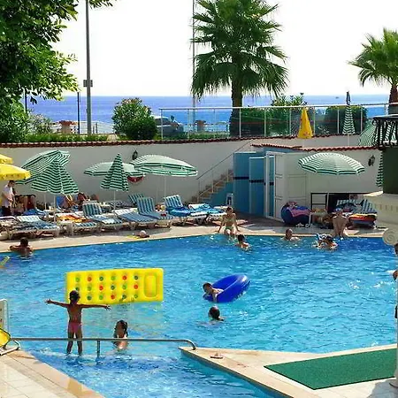 Big Blue Sky ホテル アランヤ