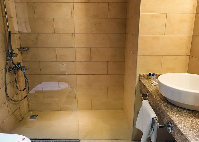 מלון Big Blue Sky