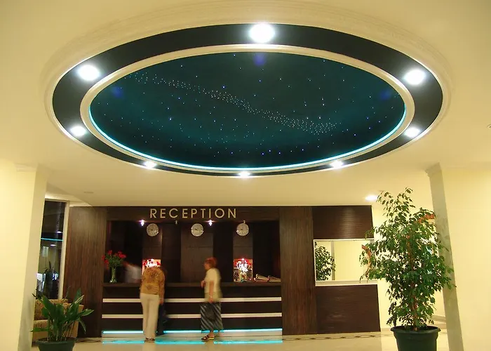 Big Blue Sky אלאניה