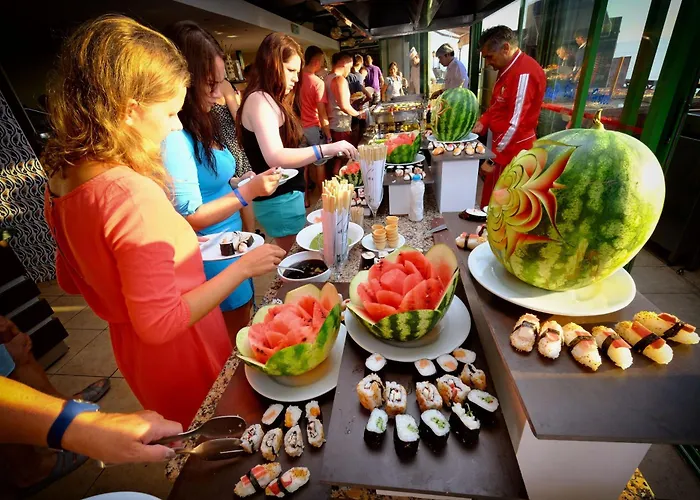 מלון Big Blue Sky