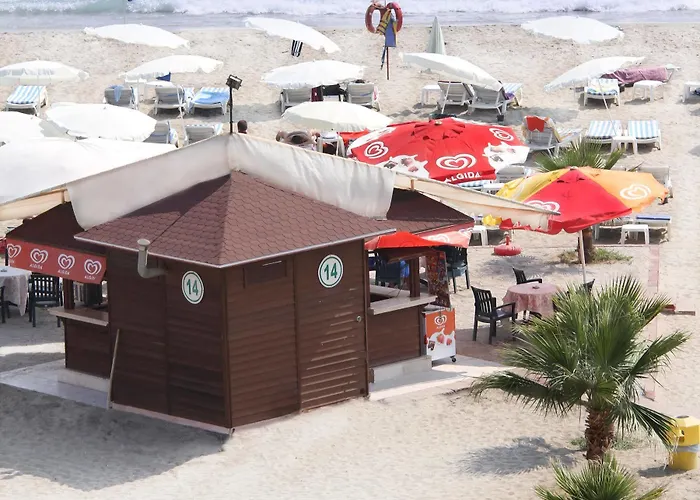 Big Blue Sky מלון 4*