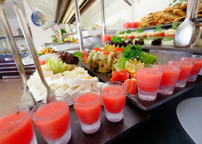 Big Blue Sky מלון